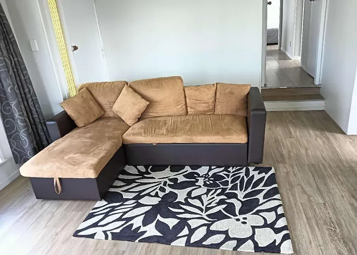 3 Bedrooms Lounge And Kitchen And Bathroom And Laundry Maison d'hôtes 3*
